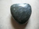 pond rock hearts 015.JPG